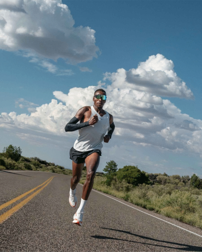 Μπουφάν HOKA Outtrail